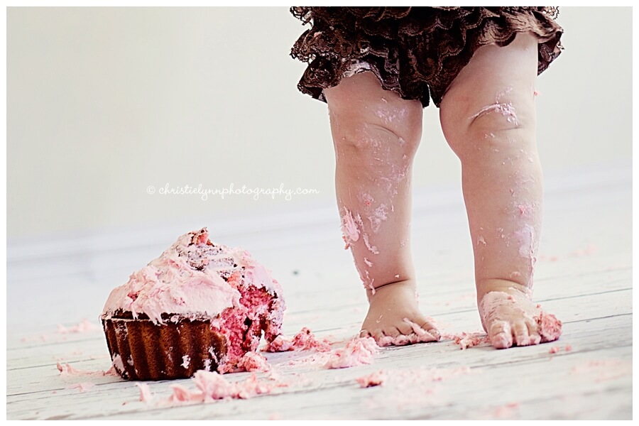 cake smash photographer in nashville